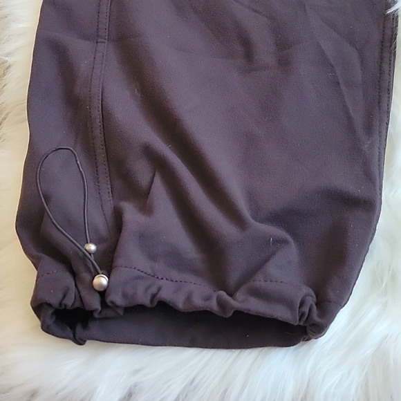 Athleta Cropped Joggers with Drawstring & Side Pocket in Brown. Size Small. - Picture 3 of 4